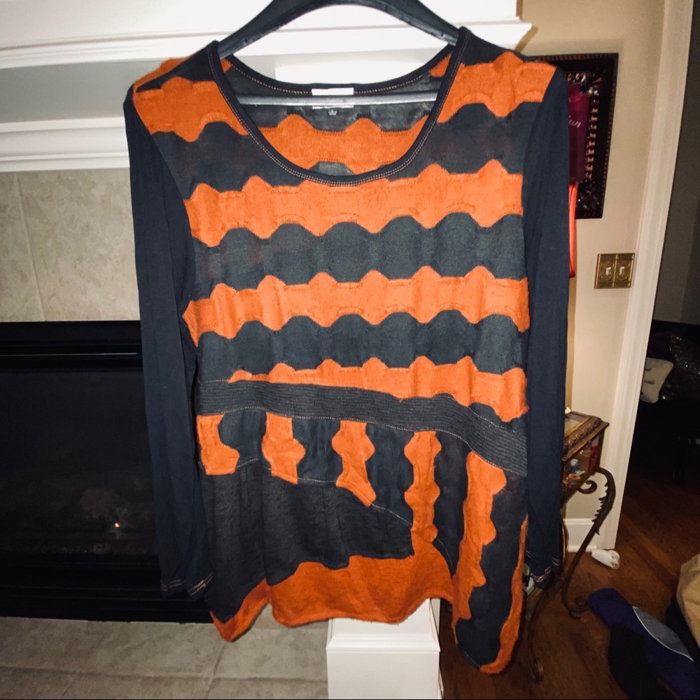 Mirror Image black and orange layer sweater Large